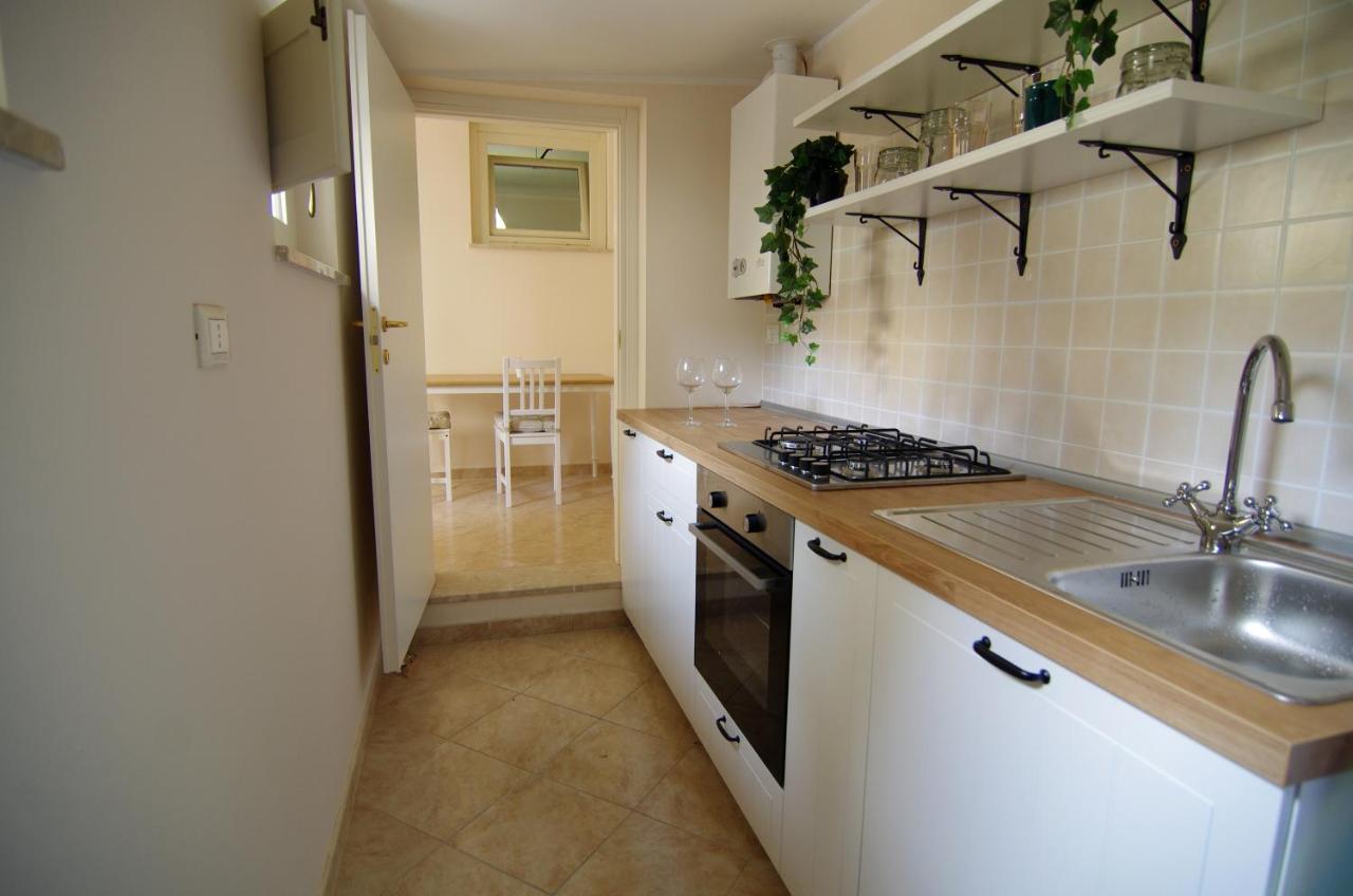 Cozy House Con Corte Privata In Centro Storico Aq L'Aquila Eksteriør billede