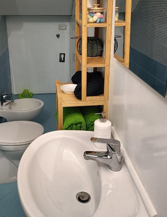 Cozy House Con Corte Privata In Centro Storico Aq L'Aquila Eksteriør billede
